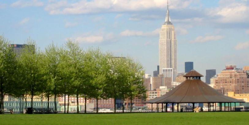 Chic Penthouse 15 Minutes From Nyc - Bus Stop At Doorstep Hoboken Ngoại thất bức ảnh