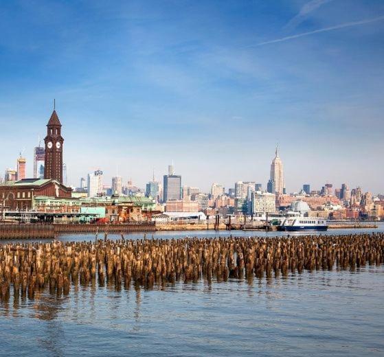 Chic Penthouse 15 Minutes From Nyc - Bus Stop At Doorstep Hoboken Ngoại thất bức ảnh