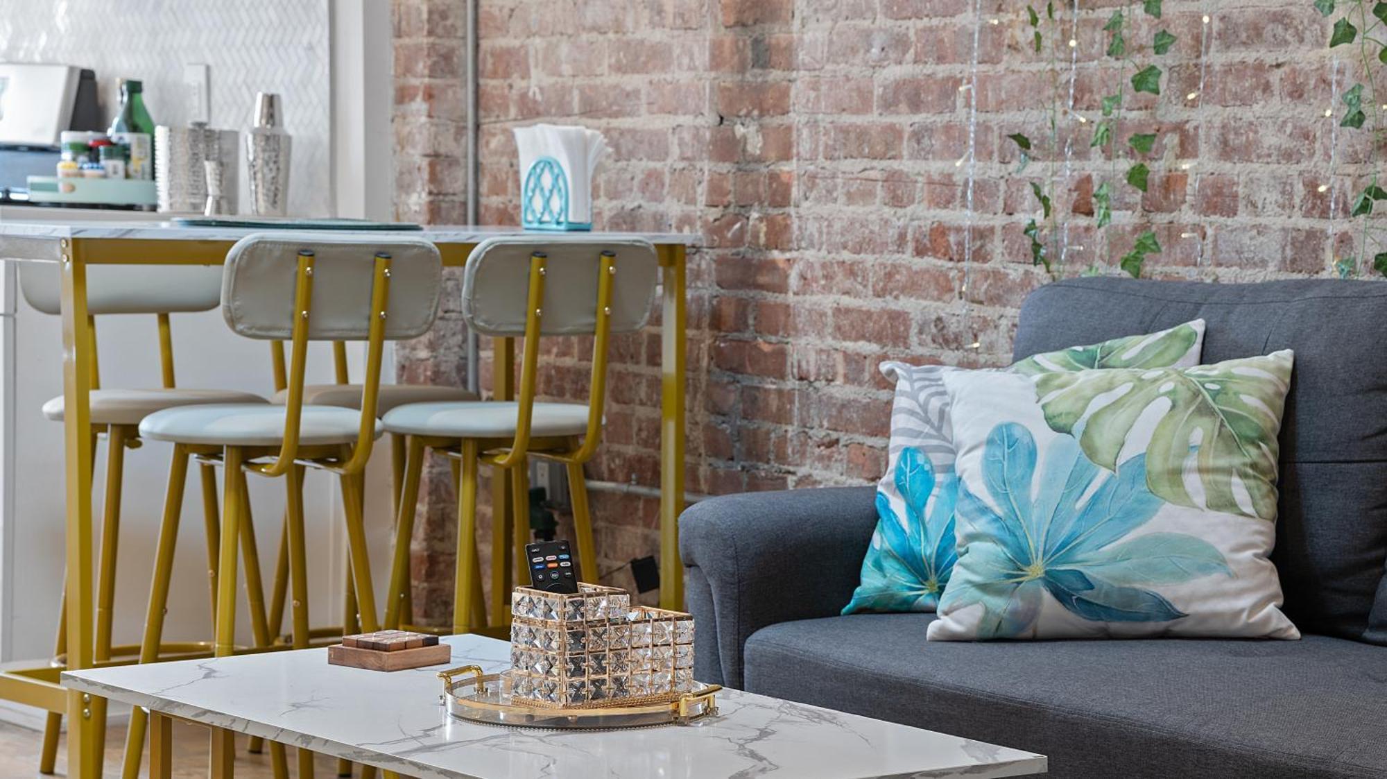 Chic Penthouse 15 Minutes From Nyc - Bus Stop At Doorstep Hoboken Ngoại thất bức ảnh