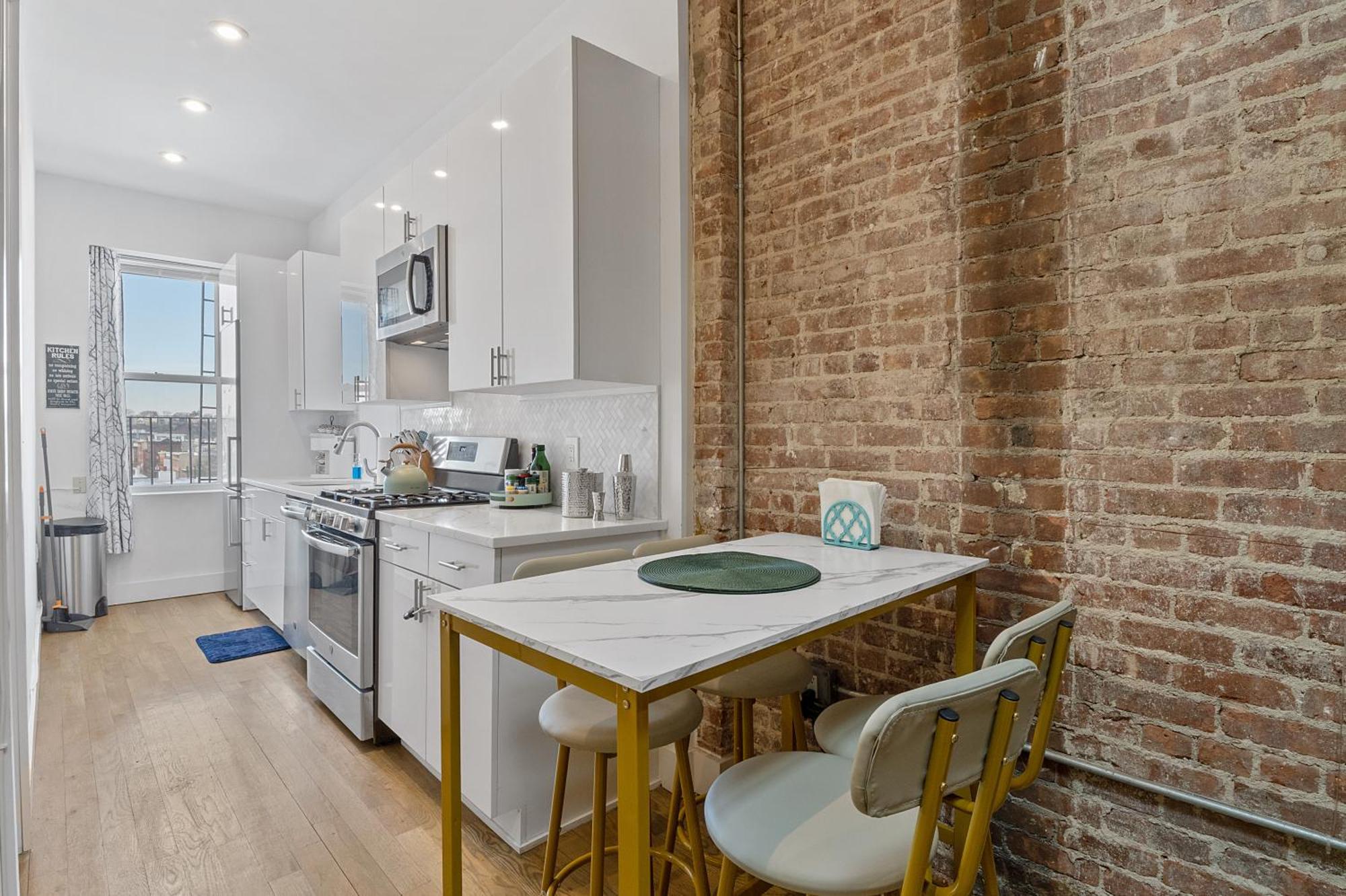 Chic Penthouse 15 Minutes From Nyc - Bus Stop At Doorstep Hoboken Ngoại thất bức ảnh